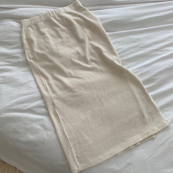 Free People Dresses & Skirts - Free people velvet midi pencil skirt